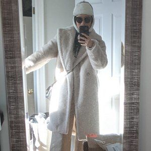 Aritzia teddy coat size 1